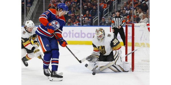 Edmonton Oilers poprvé v této sezóně zaznamenal sérii tří vítězných zápasů Edmonton Oilers poprvé v této sezóně zaznamenal sérii tří vítězných zápasů